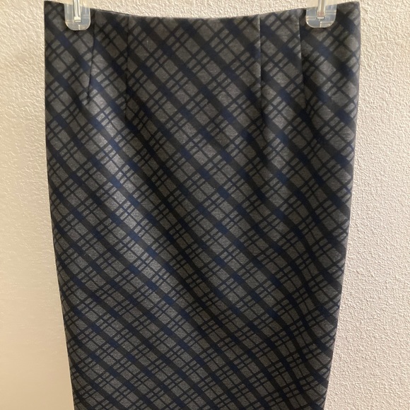 Amanda & Chelsea Plaid Gray/Blue Pencil Skirt - Picture 3 of 6